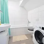 Larooms - Np62 - Serviceapartment Fuer Geschaeftsreisende Daire Merseburg