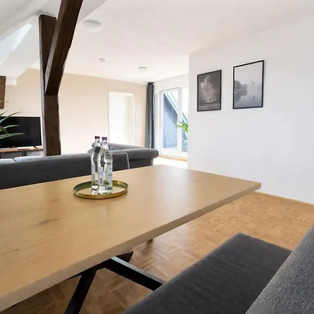 Larooms - Np62 - Serviceapartment Fuer Geschaeftsreisende Lägenhet