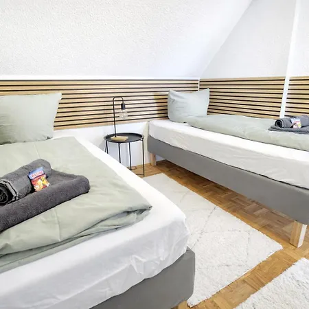Apartamento Aura - Oase #2 - Couch, 4 Betten, Küche, Balkon, Waschmaschine, Langzeitaufenthalte Möglich